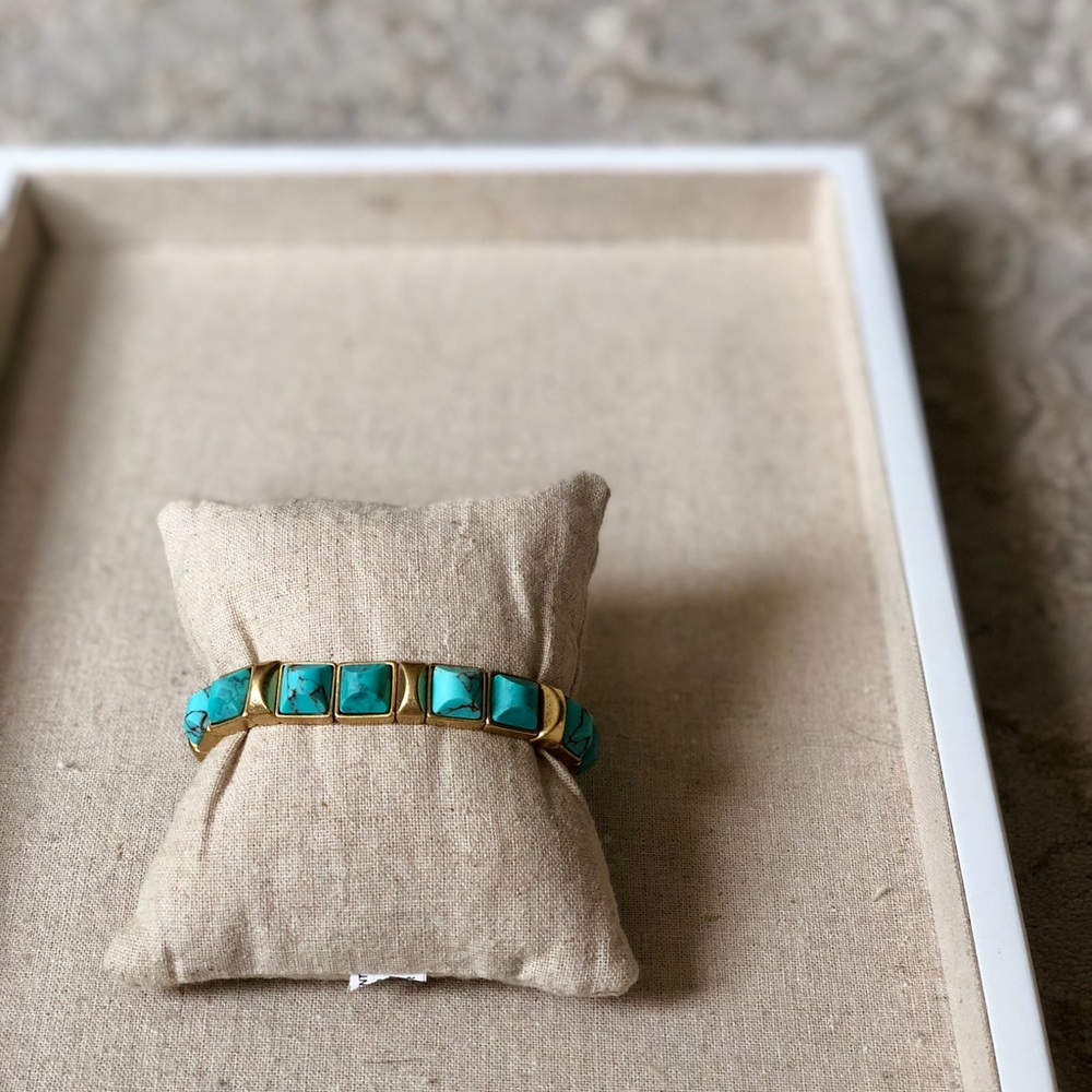 RETIRED Stella & Dot Sawyer Stone Stretch Bracelet
